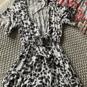 Olivaceous knot dress